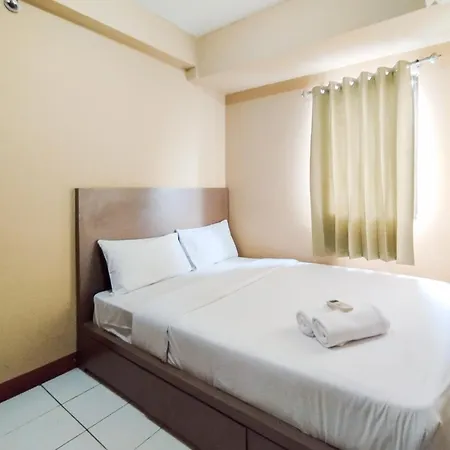 Minimalist 3Br Gateway Ahmad Yani Cicadas Apartment By Travelio